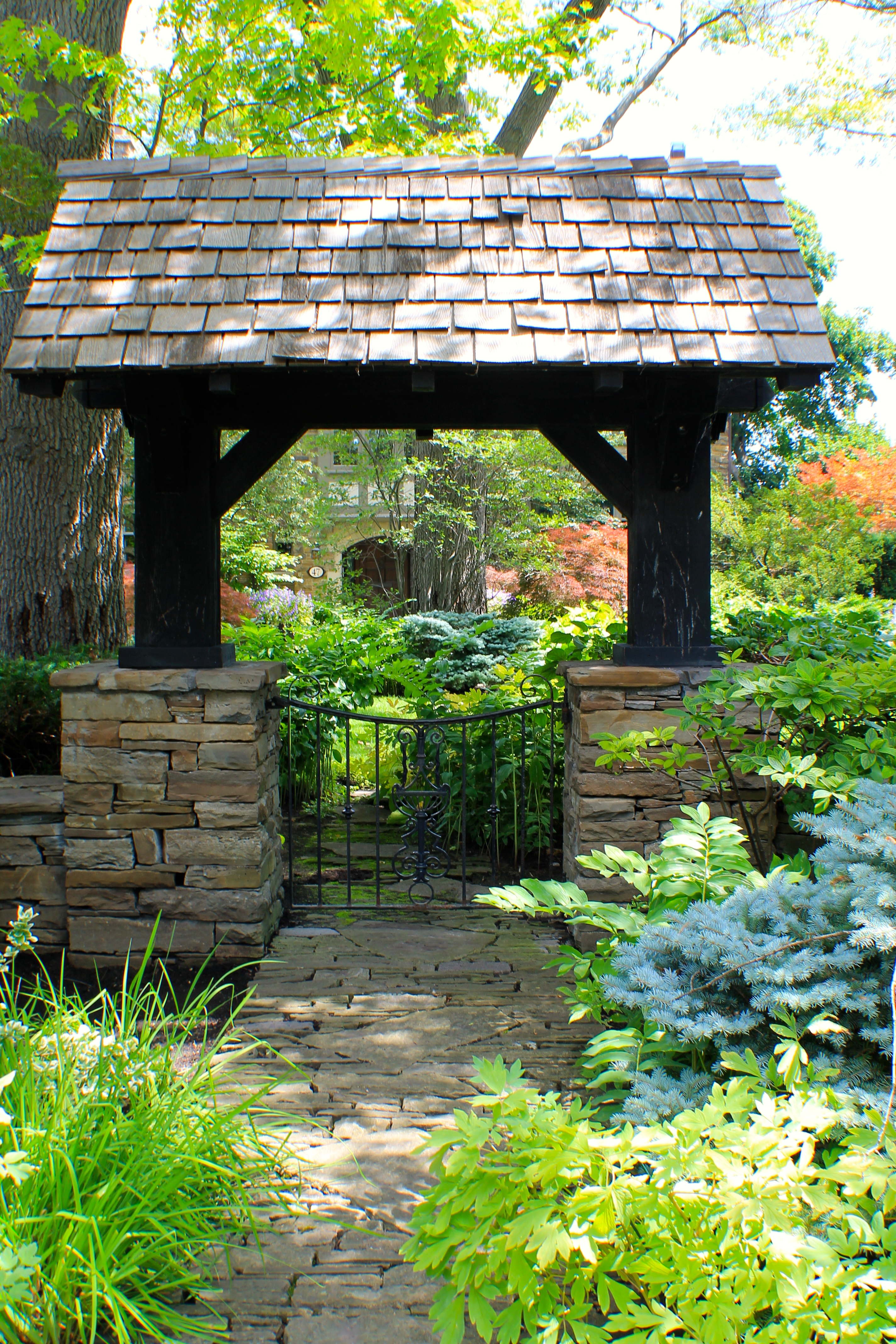 Through the Garden Gate: Lawrence ParkToronto Botanical Garden